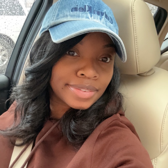 Meet your Posher, Ashley - Picture 1 of 1